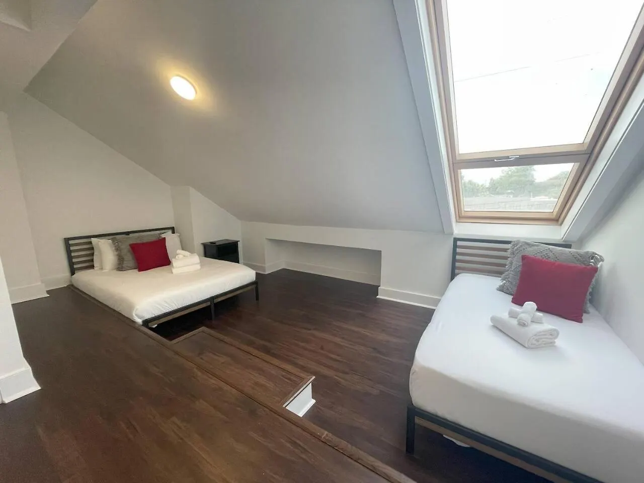 Ten Minutes To Broadway Spacious Townhouse Nashville Holiday home