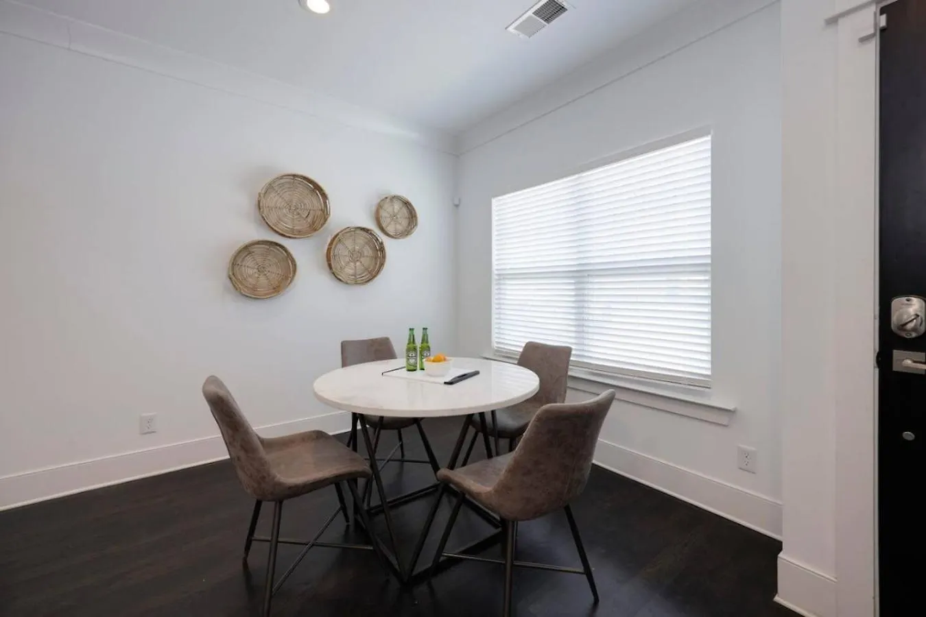 Ten Minutes To Broadway Spacious Townhouse Nashville