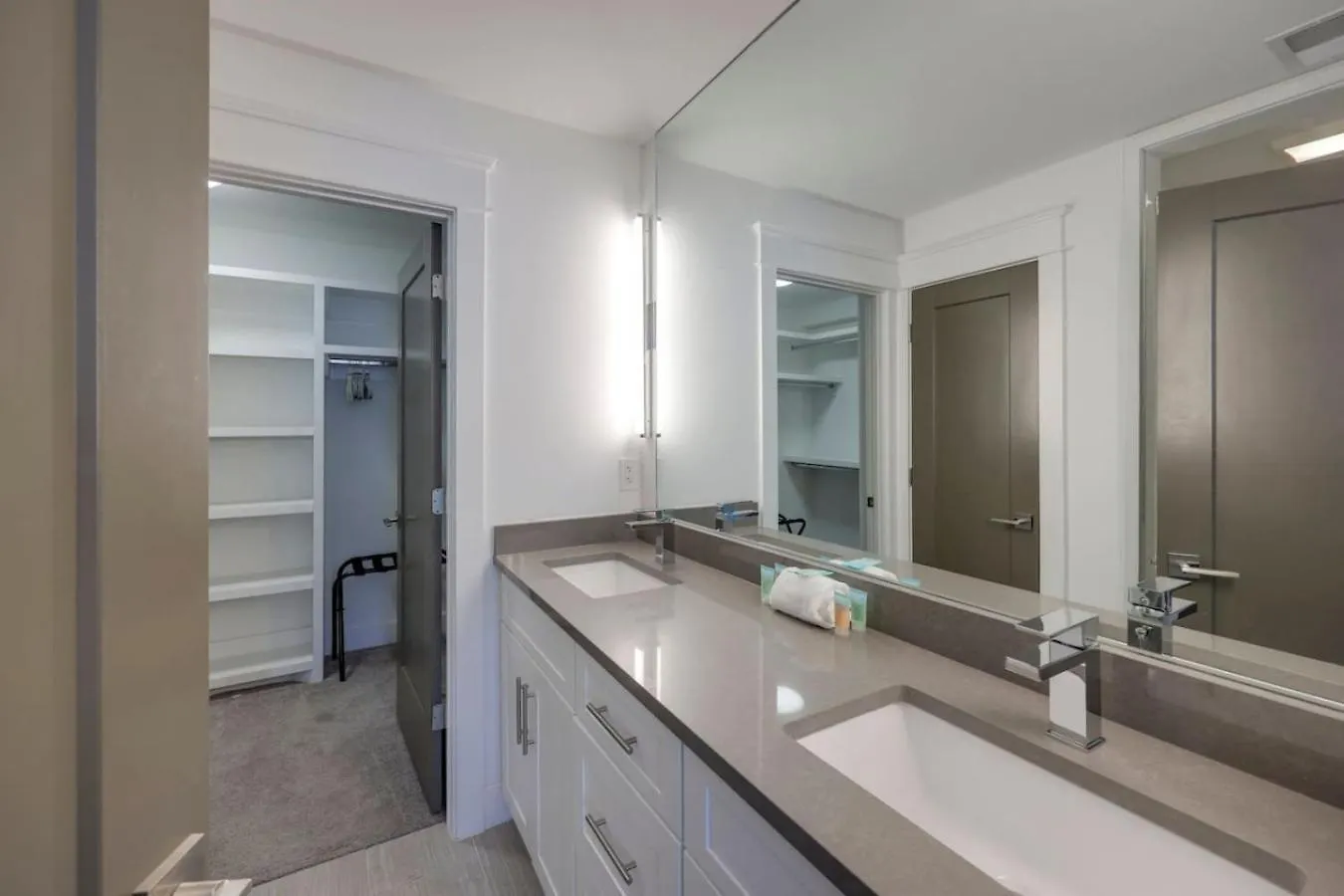 Holiday home Ten Minutes To Broadway Spacious Townhouse Nashville
